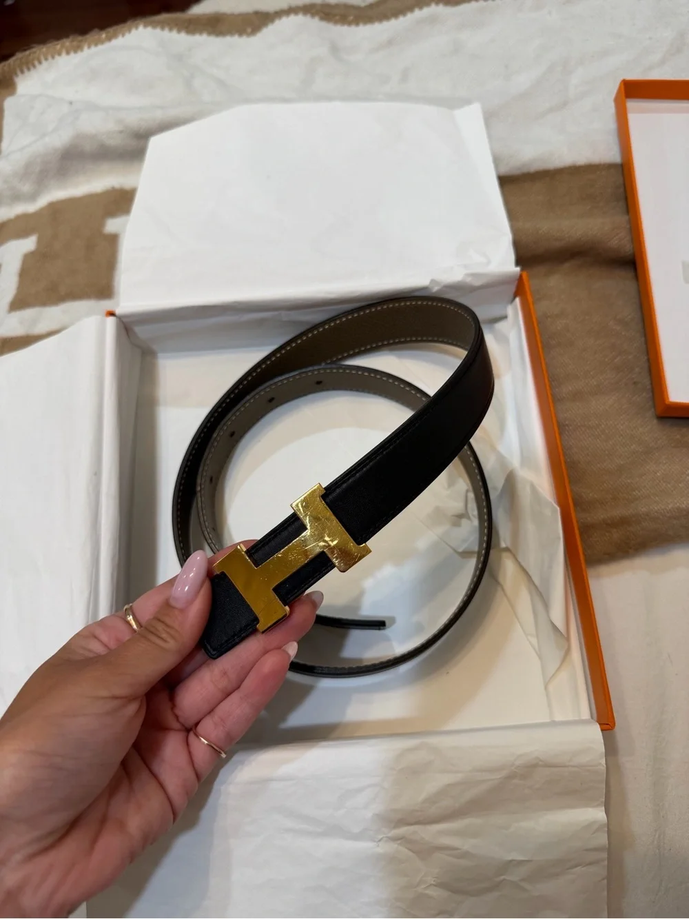 Authentic Hermès Reversible H Belt 75 Etoupe and Black Rose Buckle + Box